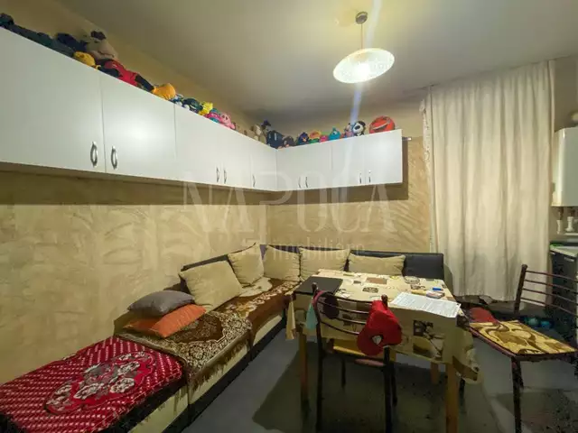 Se vinde apartament, 2 camere in Floresti