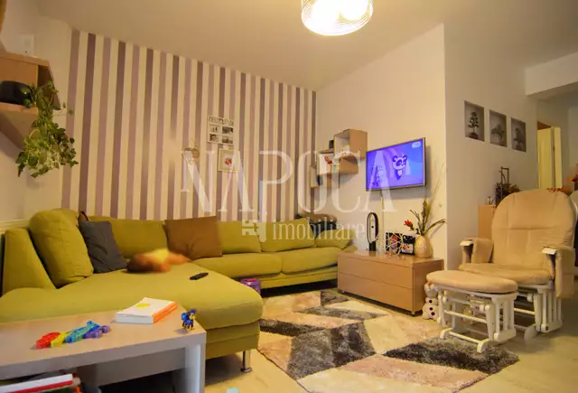 Se vinde apartament, 3 camere in Floresti