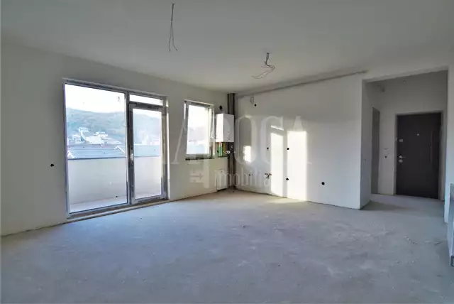 Se vinde apartament, 3 camere in Floresti