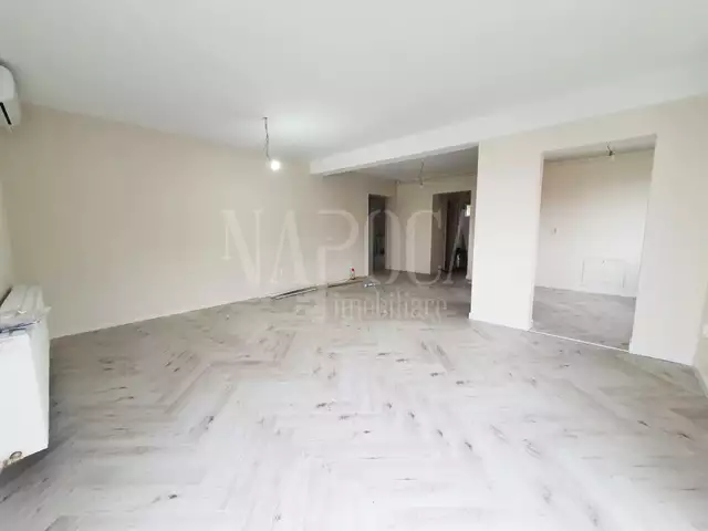 Vanzare apartament, 3 camere in Floresti