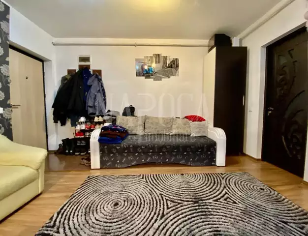 Se vinde apartament, 2 camere in Floresti