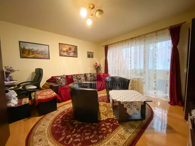 Se vinde apartament, 2 camere in Floresti