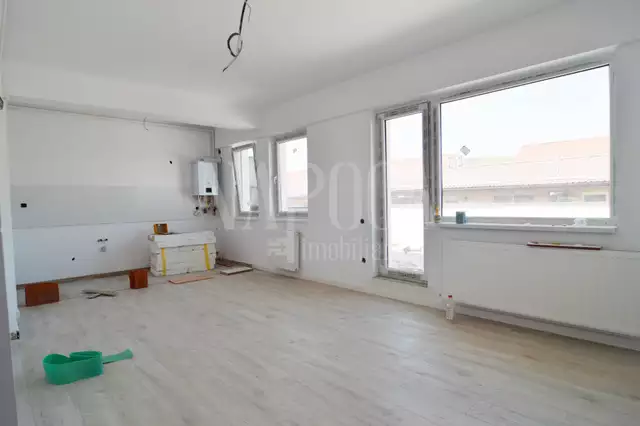 Se vinde apartament, 2 camere in Floresti