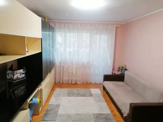 Se vinde apartament, 2 camere in Manastur