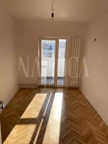 De vanzare apartament, 3 camere in Manastur