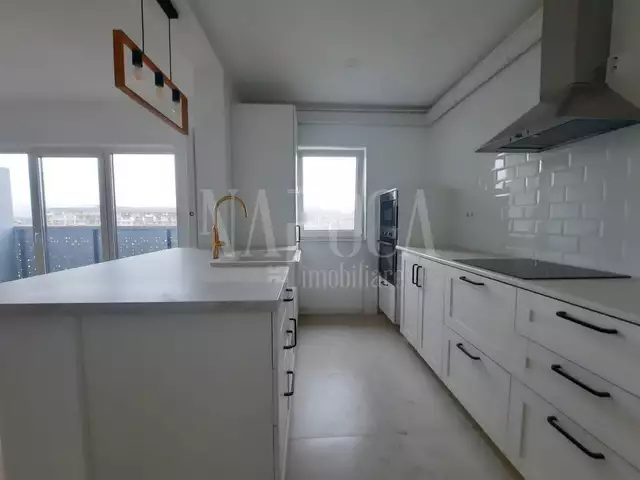 Se vinde apartament, 3 camere in Floresti