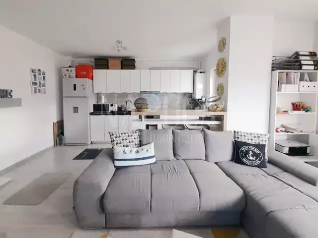 De vanzare apartament, 2 camere in Floresti