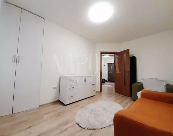 Se vinde apartament, 2 camere in Floresti