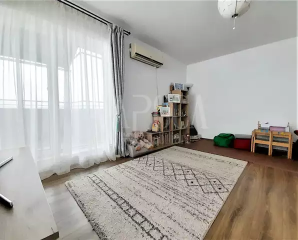 De vanzare apartament, 3 camere in Floresti