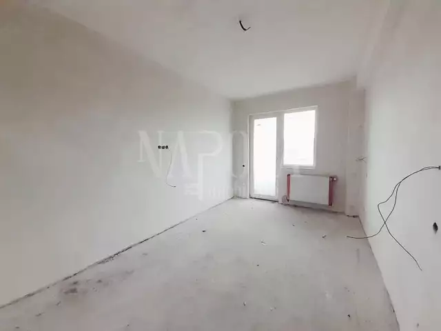 De vanzare apartament, 3 camere in Floresti