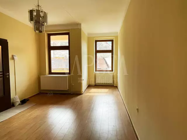 De vanzare apartament, 2 camere in Centru