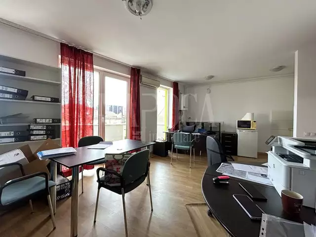 De vanzare apartament, 2 camere in Centru