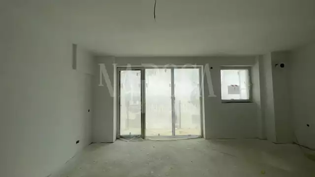 De vanzare apartament, 3 camere in Centru