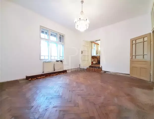 Vanzare apartament, 2 camere in Centru