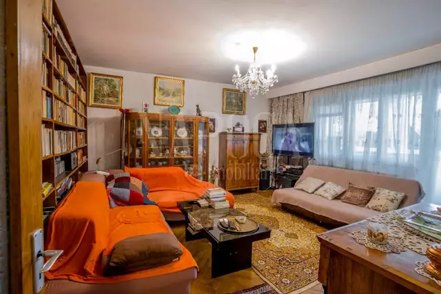 Vanzare apartament, 3 camere in Manastur