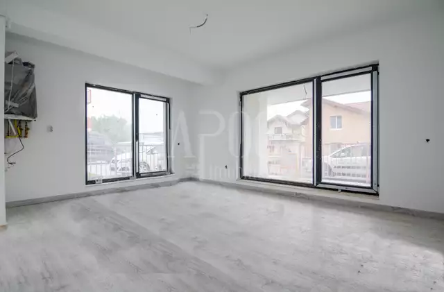 Se vinde apartament, 3 camere in Floresti