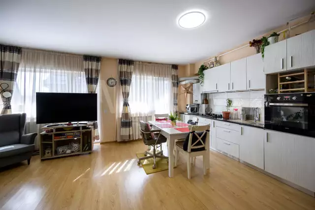 Se vinde apartament, 2 camere in Manastur