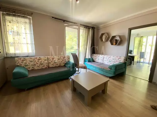 De vanzare apartament, 3 camere in Floresti