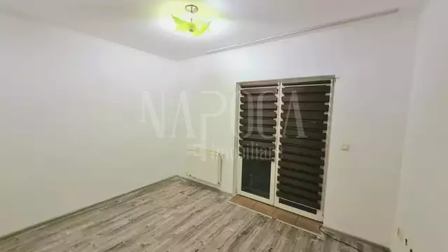 Se vinde apartament, 2 camere in Floresti