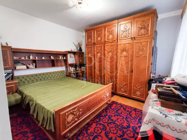 Se vinde apartament, 3 camere in Manastur