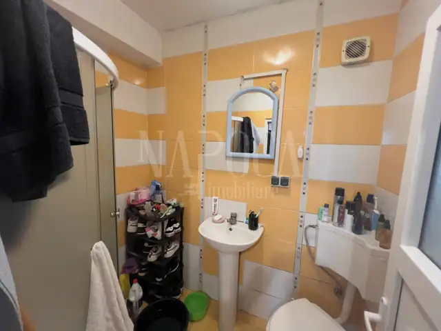 De vanzare apartament, o camera in Buna Ziua