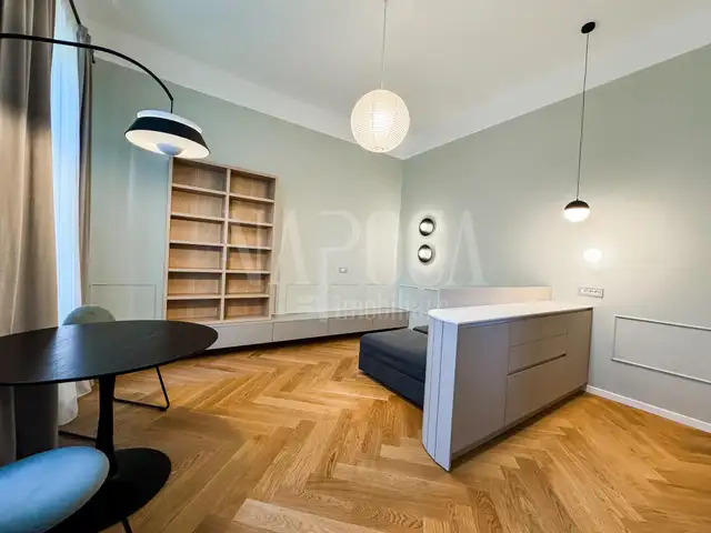 De vanzare apartament, 2 camere in Centru