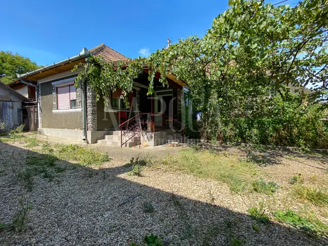 Se vinde casa, 2 camere in Jucu De Sus