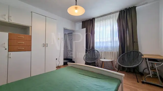 Vanzare apartament, o camera in Marasti