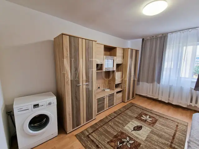 De vanzare apartament, o camera in Gruia