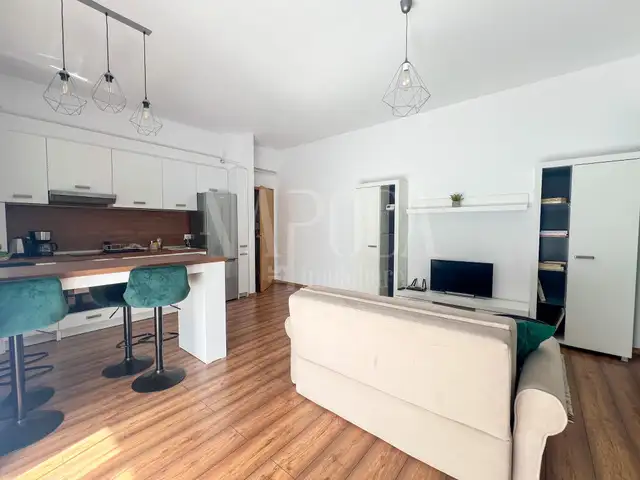 De vanzare apartament, 2 camere in Centru