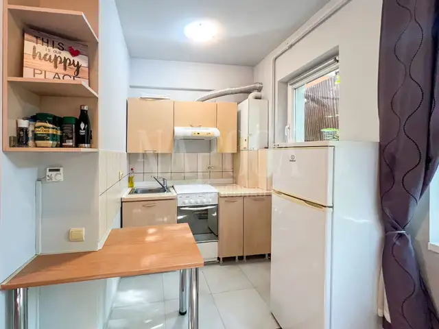 De vanzare apartament, o camera in Buna Ziua