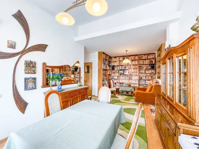 Se vinde apartament, 3 camere in Andrei Muresanu