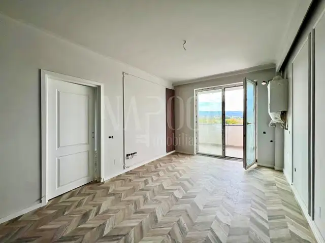 De vanzare apartament, 3 camere in Intre Lacuri