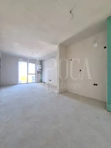 De vanzare apartament, 3 camere in Intre Lacuri