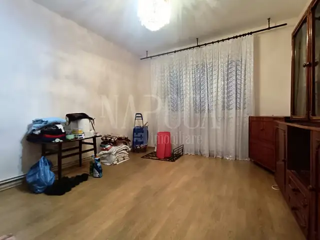 Se vinde apartament, 3 camere in Manastur