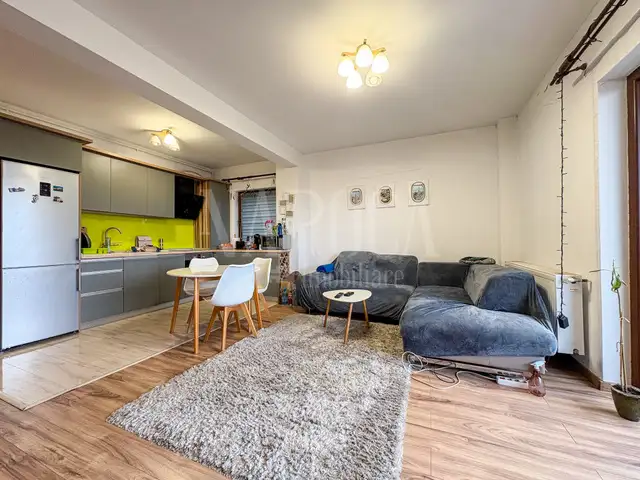 De vanzare apartament, 2 camere in Europa