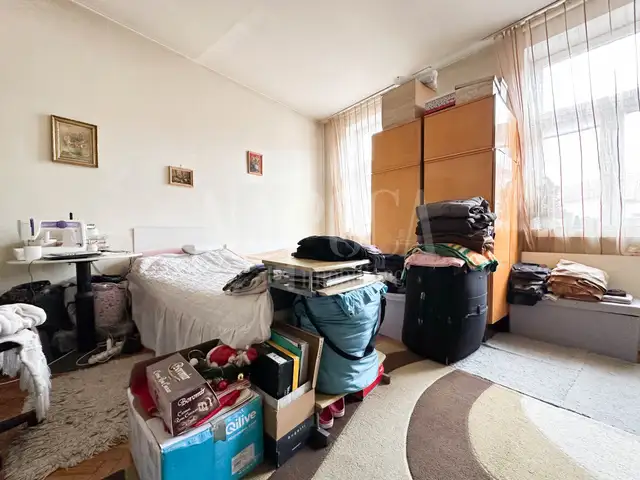 Se vinde apartament, 3 camere in Gruia