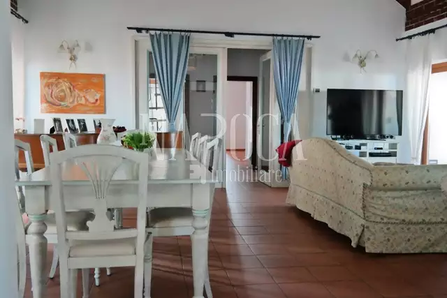 Se vinde apartament, 4 camere in Buna Ziua