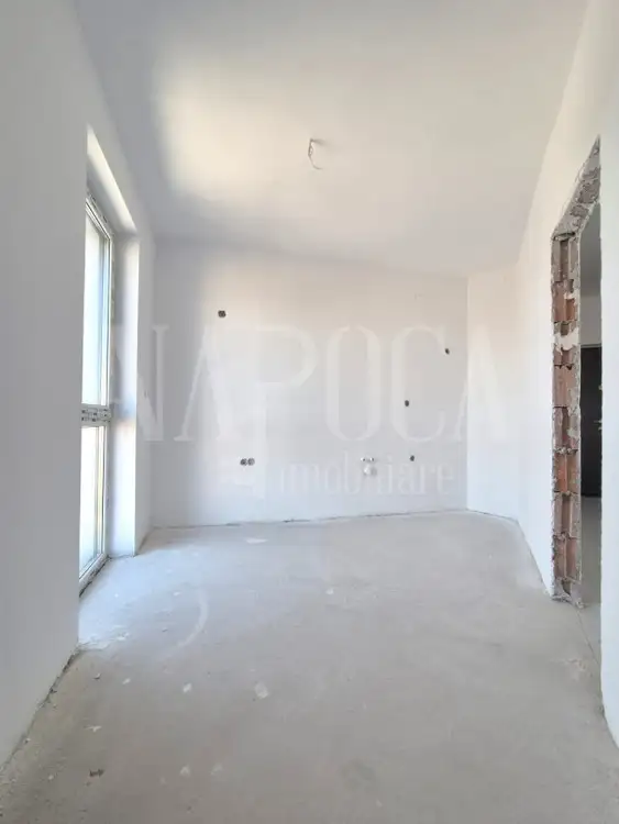 Se vinde apartament, 3 camere in Intre Lacuri