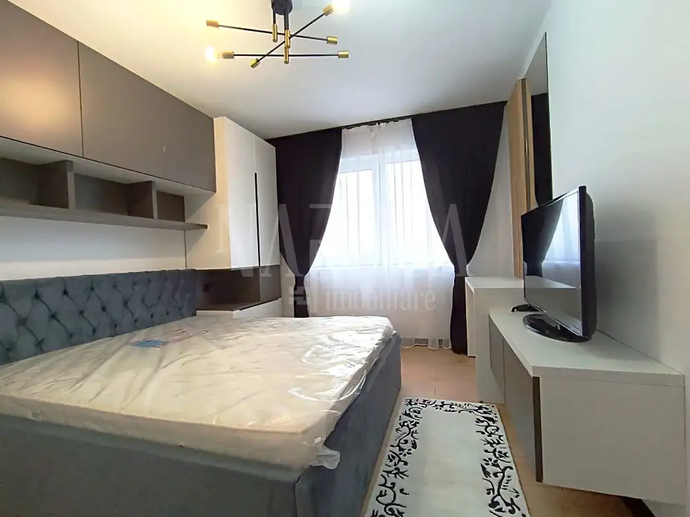 De vanzare apartament, 3 camere in Dambul Rotund