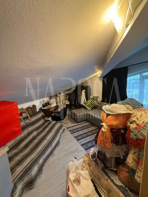 De vanzare apartament, 4 camere in Floresti