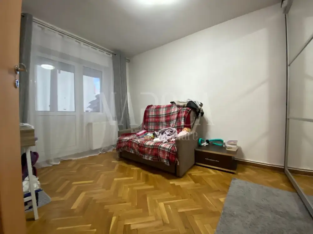 De vanzare apartament, 3 camere in Manastur