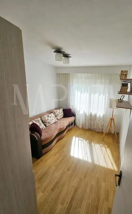 Se vinde apartament, 3 camere in Plopilor