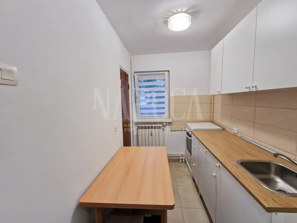 De vanzare apartament, o camera in Grigorescu