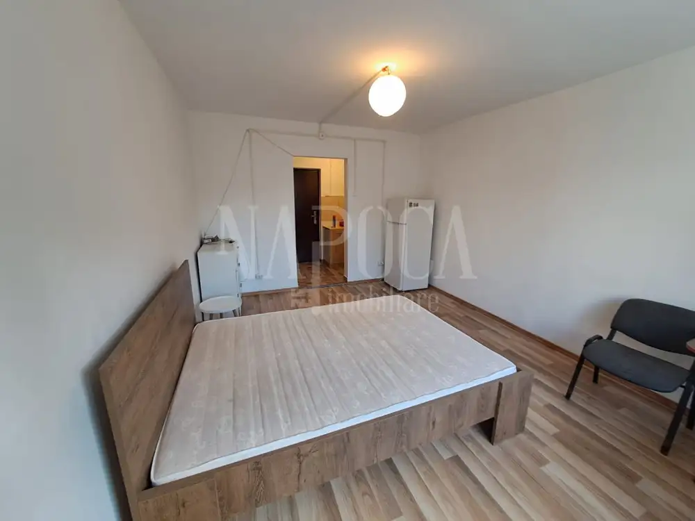 Vanzare apartament, o camera in Marasti