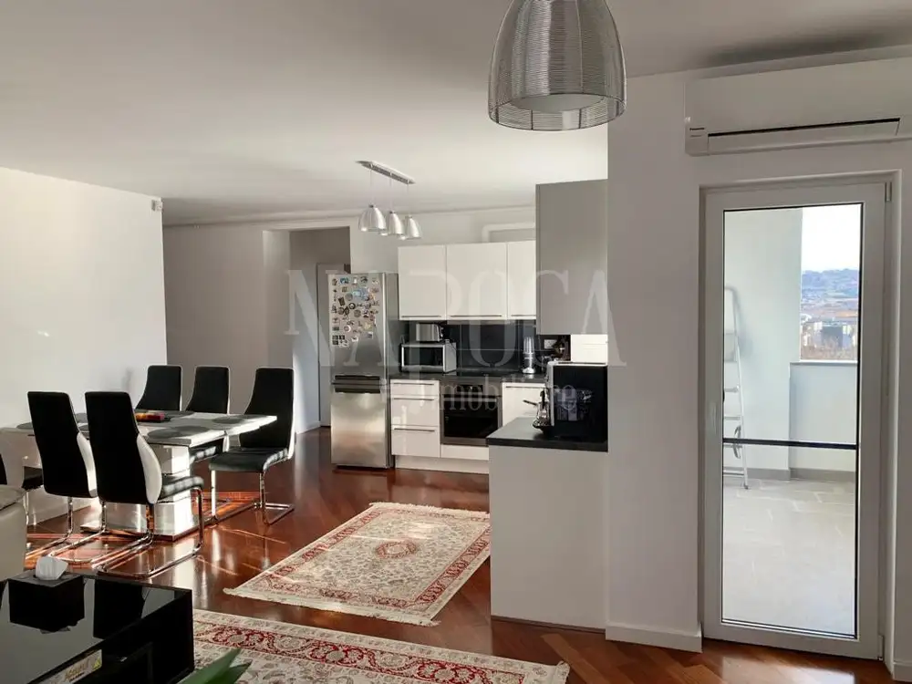 De vanzare apartament, 2 camere in Borhanci