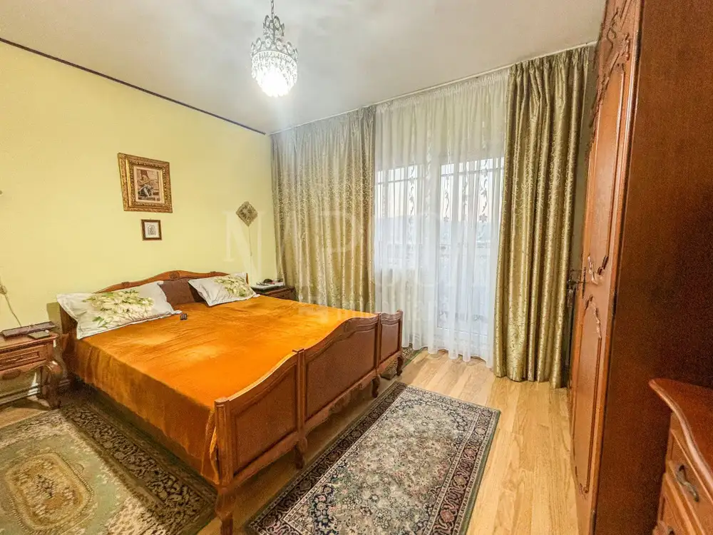 Vanzare apartament, 4 camere in Marasti