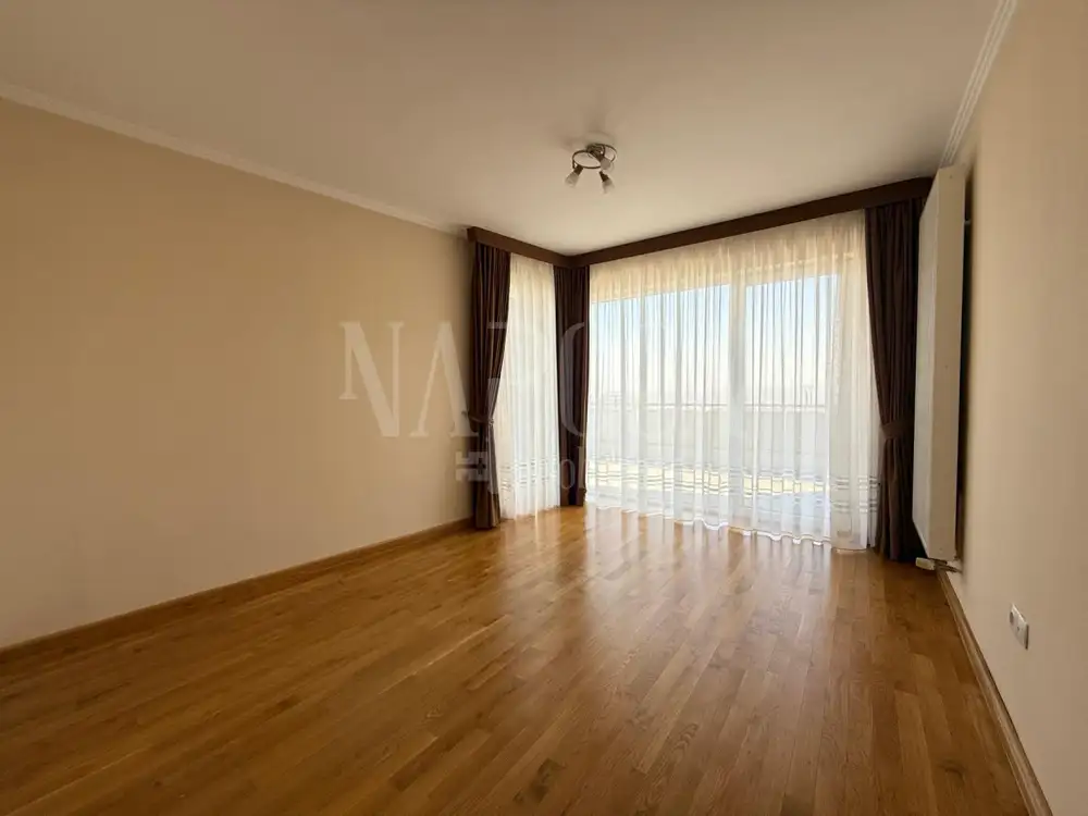 De vanzare apartament, 4 camere in Buna Ziua