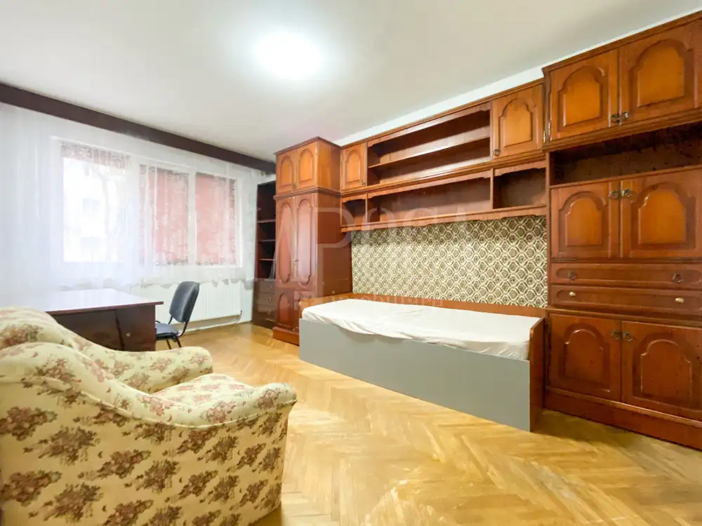 Vanzare apartament, 3 camere in Gheorgheni