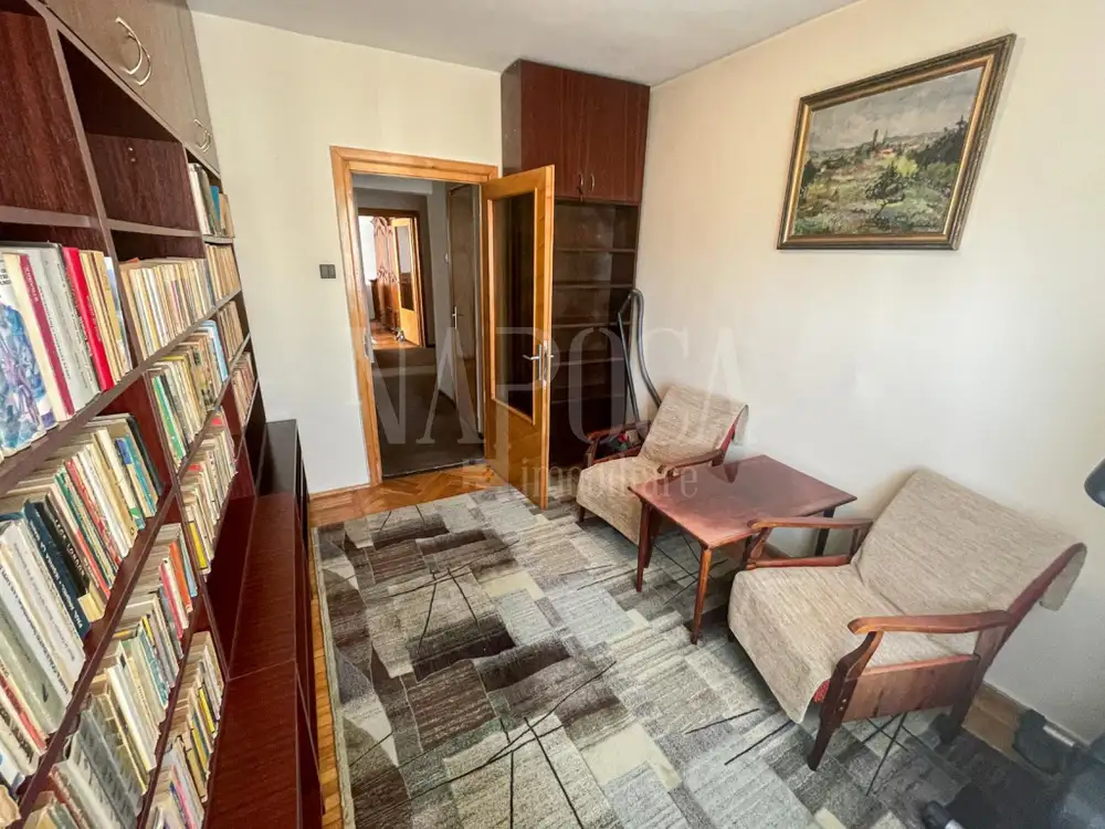 Se vinde apartament, 3 camere in Manastur